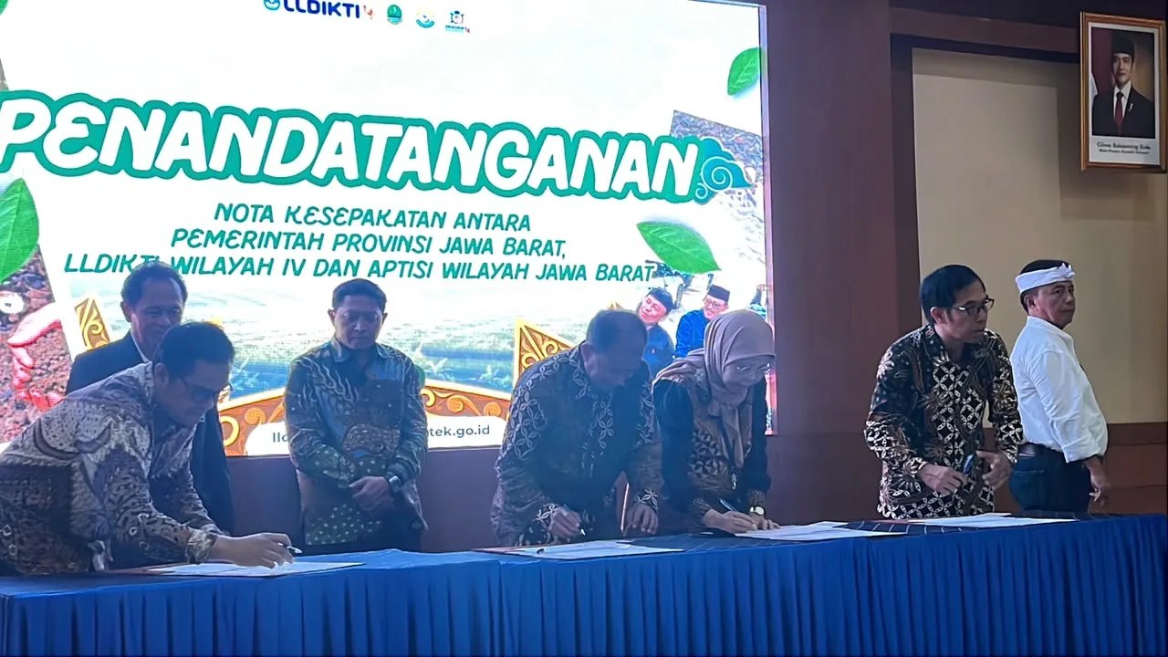 Proses Penandatanganan Nota Kesepakatan Program GRADASI
