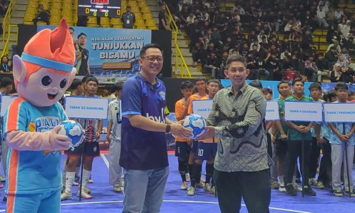 Seremoni pembukaan Piala By U 2026 di lapangan