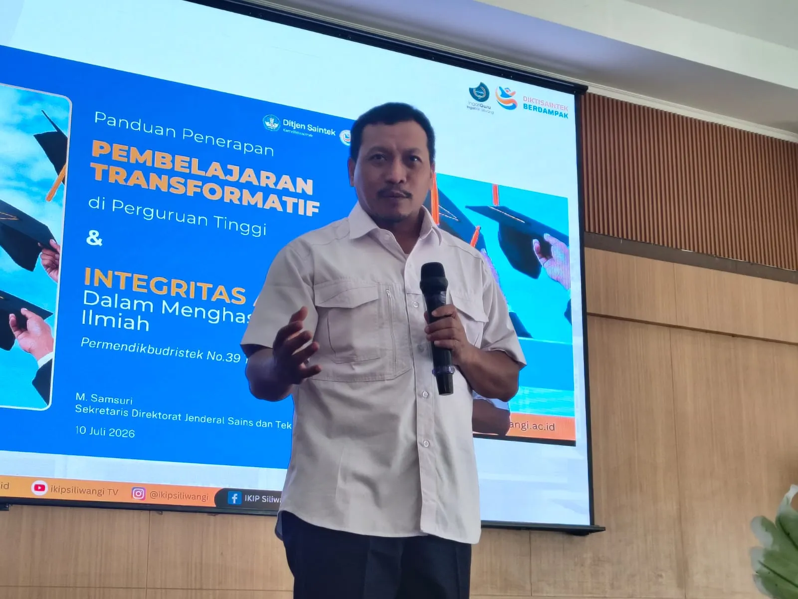 Pemaparan Materi Pembelajaran Transformatif dan Integritas Akademik