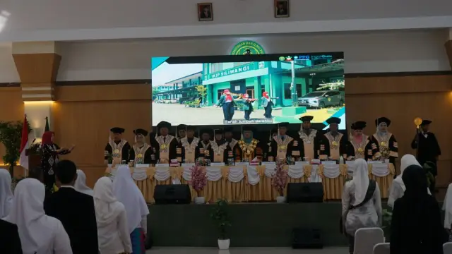 Guru Professional Siap Mengabdi! IKIP Siliwangi Gelar Sumpah Profesi dan Pelepasan Lulusan PPG