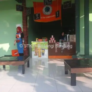 UKM Kewirausahaan STKIP Siliwangi Gelar Bazar Kuliner Khas Bandung