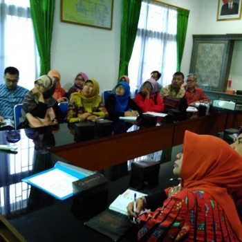 Evaluasi Kinerja SDM, Akademik serta Sarana dan Prasarana