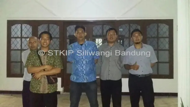 Latihan Dasar Protokoler Korps Protokoler Mahasiswa STKIP Siliwangi 2016