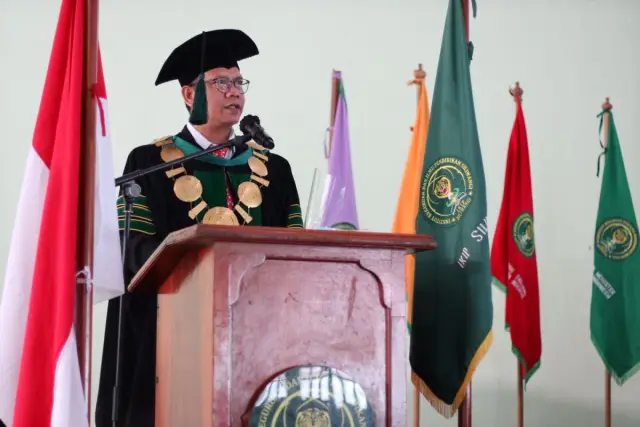 Wisuda Sarjana Ke-37 dan Wisuda Pascasarjana Ke-16 IKIP Siliwangi