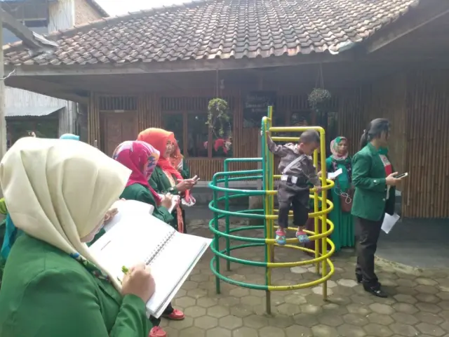 BIMTEK PG PAUD IKIP Siliwangi ke Sekolah Alam Pelopor