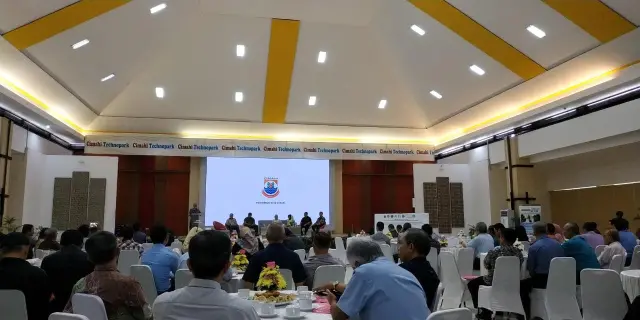 IKIP Siliwangi Menjadi Inisiator Sinergi Pentahelix Industri Bersih di Kota Cimahi