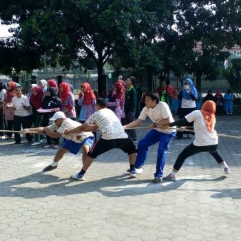 Perlombaan Permainan Rakyat dalam Rangka Perayaan Hari Kemerdekaan Ke-71 Republik Indonesia