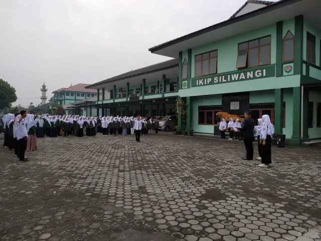 Pembinaan Karakter Pendidik, Prodi PGSD IKIP Siliwangi Gelar Upacara Bendera