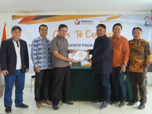 Sosialisasi Perbawaslu Goes To IKIP Siliwangi