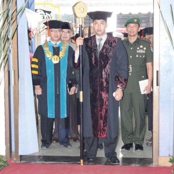 Wisuda Sarjana dan Pascasarjana STKIP Siliwangi Bandung, Desember 2015