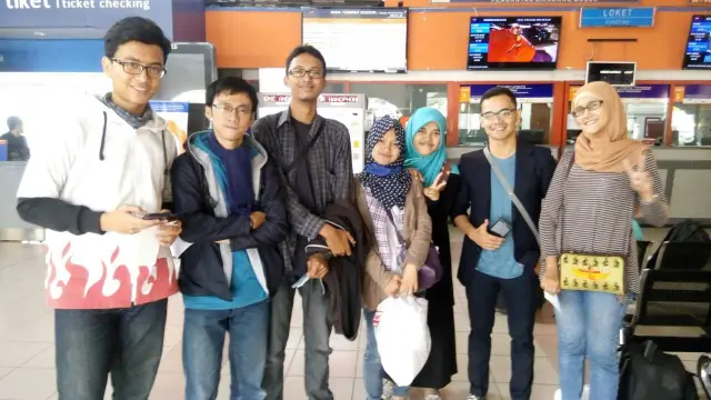 ALSA Crushbone Debating Competition V. 10.0 Universitas Gadjah Mada