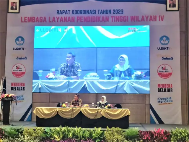 Rektor IKIP Siliwangi Hadiri Rapat Koordinasi Implementasi MBKM di Jawa Barat