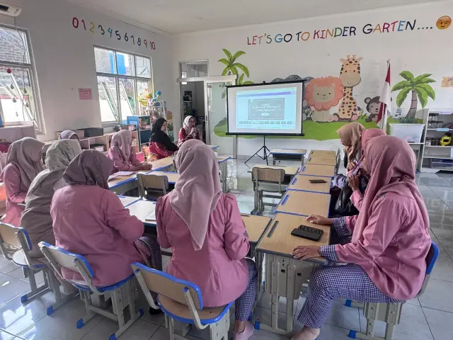 DWP Kota Cirebon Laksanakan Studi Tiru ke KB Lab PAUD Terpadu Tunas Siliwangi