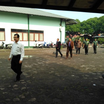 Internalisasi Profesionalisme Dosen STKIP Siliwangi Bandung 2016