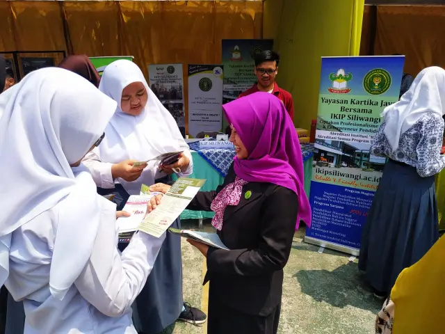 Perluasan Promosi Institusi, IKIP Siliwangi Buka Stand Pameran Pendidikan
