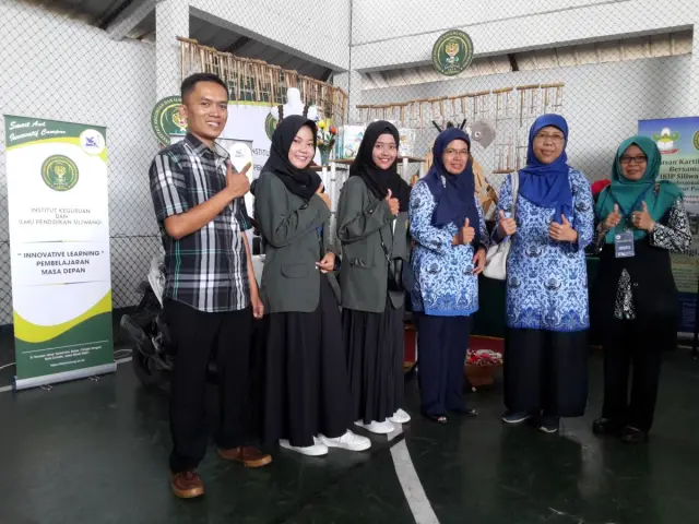 Peringati HUT KORPRI, IKIP Siliwangi dan LLDIKTI Wilayah IV bersinergi menyelenggarakan Pesta Rakyat Innovative dan Kreatif.