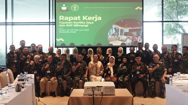 Memacu Pencapaian Kampus Unggul dan Bereputasi Melalui Evaluasi Kinerja dan Rencana Program Kerja Pada Acara Rapat Kerja IKIP Siliwangi Tahun 2023