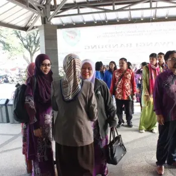 Kunjungan Studi Mahasiswa dan Dosen dari Institut Pendidikan Guru (IPG) Kampus Temenggong Ibrahim, Johor Malaysia Tanggal 25 Nopember 2015